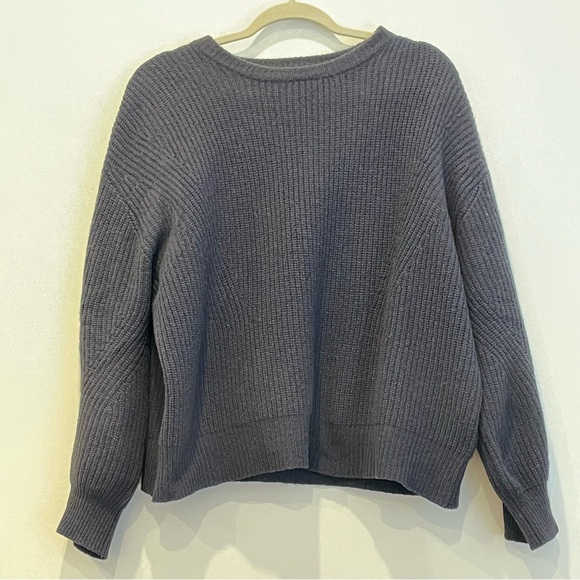 7115 by Szeki Signature Yak Poet Sweater - Size Small - Picture 5 of 6